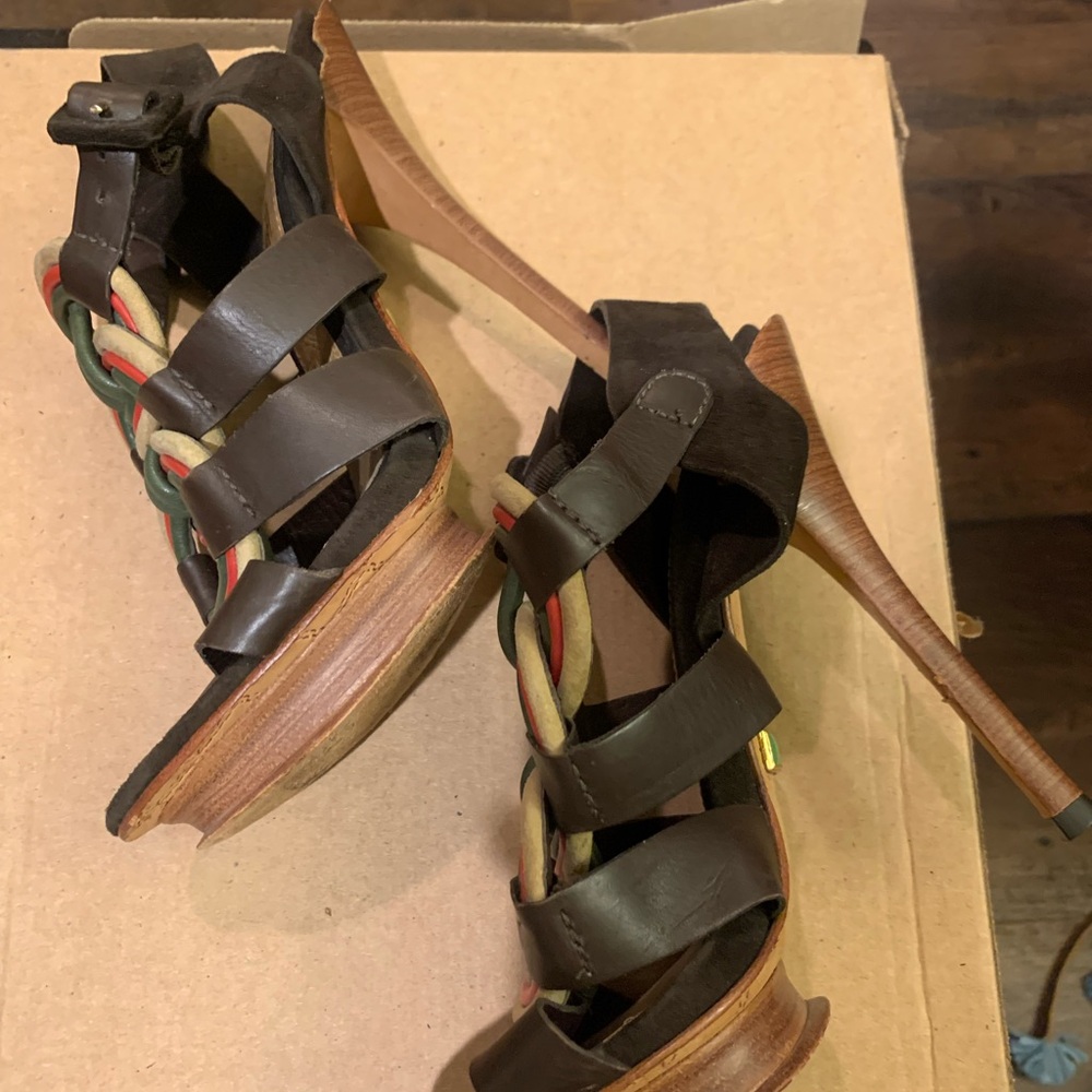 Vintage Gwen Stefani L.A.M.B. Dark Brown Strappy Heels with Multicolors - Picture 11 of 11